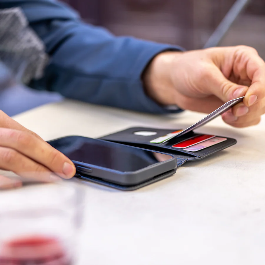 SP Connect Magnetic Flip Cover - Afbeelding 2